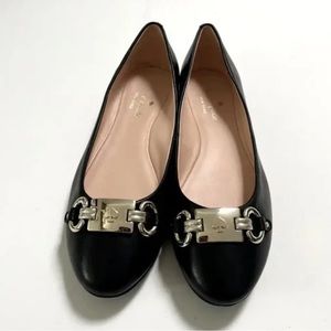 KATE SPADE  Ballet Flat Shoes Size 7 Leather Black Silver Metal Logo NWOB